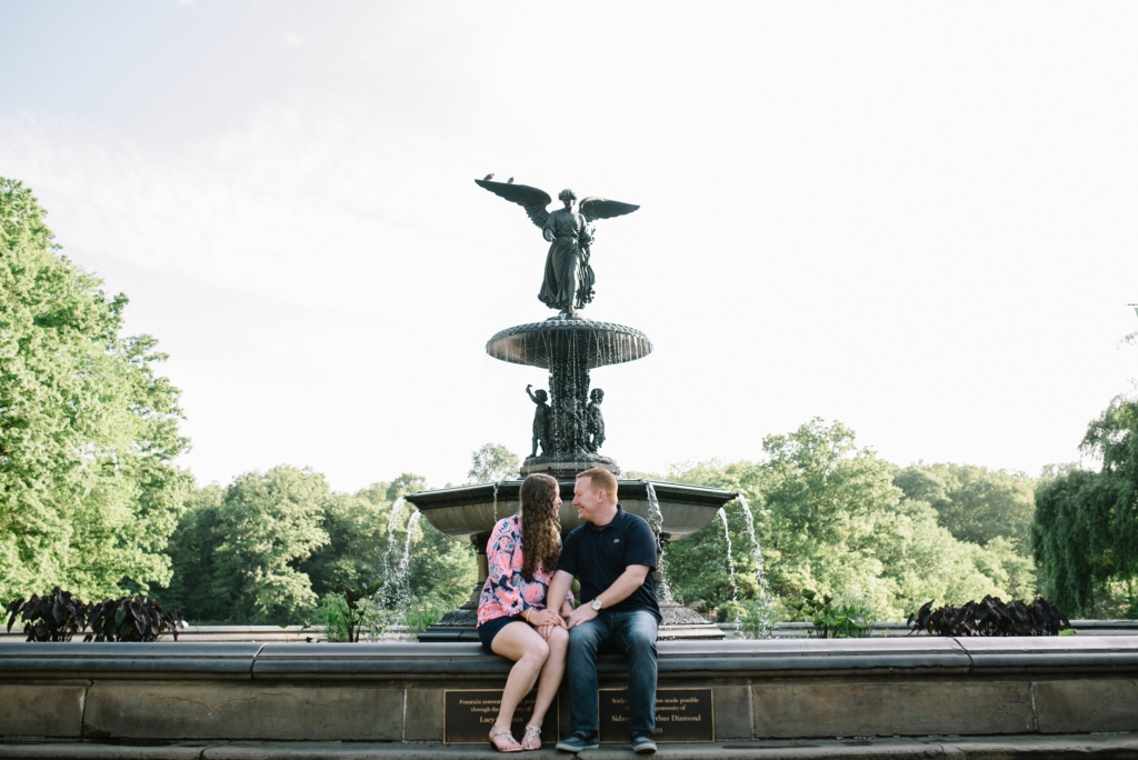 central park engagement photos bethesda fountain