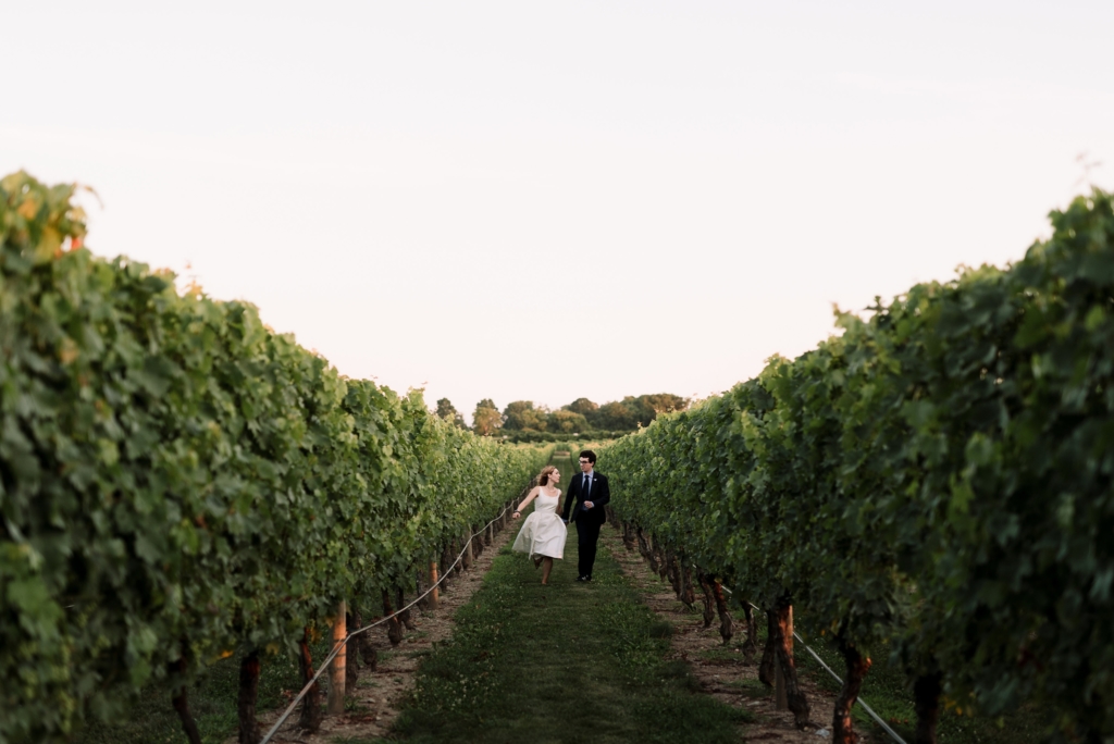 newport vineyards wedding